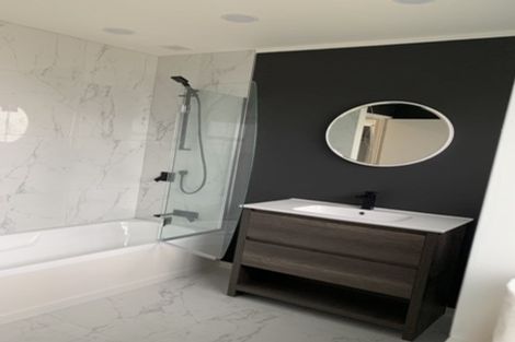 Photo of property in 50 Colwill Road, Massey, Auckland, 0614