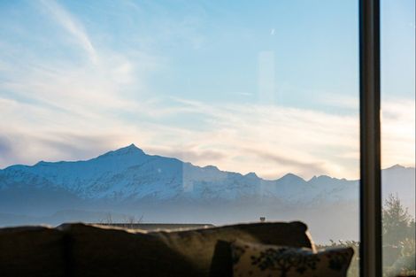 Photo of property in 15 Valley Crescent, Wanaka, 9305