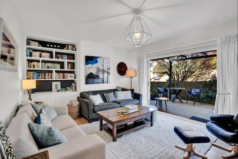 Photo of property in 14a Clawton Street, Westown, New Plymouth, 4310