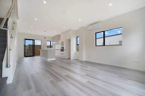 Photo of property in 42 Holcroft Street, Papakura, 2110