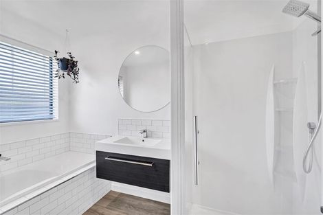 Photo of property in 6 Fry Place, Rolleston, 7614