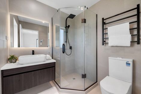 Photo of property in 14 Parkmore Drive, Rosehill, 2113