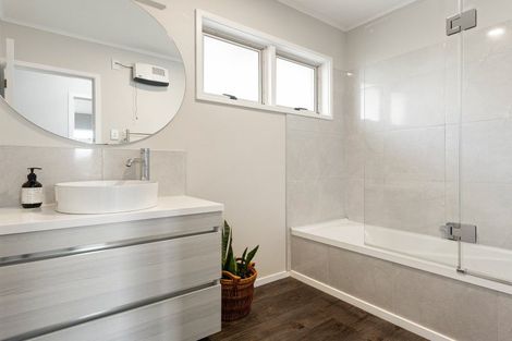 Photo of property in 8 Magenta Place, Dinsdale, Hamilton, 3204