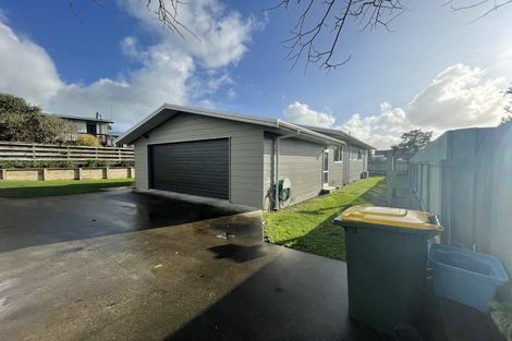 Photo of property in 3 Titoki Place, Inglewood, 4330