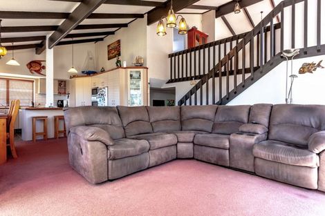 Photo of property in 113 Lorraine Place, Whangamata, 3620