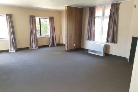 Photo of property in 37 Manuka Street, Castlecliff, Whanganui, 4501
