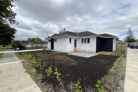 Photo of property in 16 Seddon Street, Takaro, Palmerston North, 4412