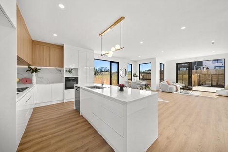 Photo of property in 165 Kerepi Street, Westgate, 0814