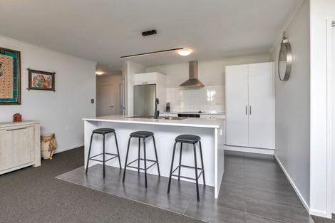 Photo of property in 33 Ocean View Rise, Ruakaka, 0116
