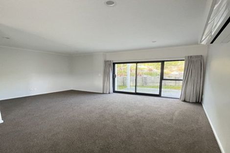 Photo of property in 11 Koreke Close, Kenepuru, Porirua, 5022