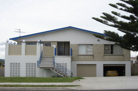 Photo of property in 188 Queen Street, Pukekohe, 2120