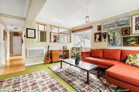 Photo of property in Victoria Court, 4u8 Queen Street, Mount Victoria, Wellington, 6011