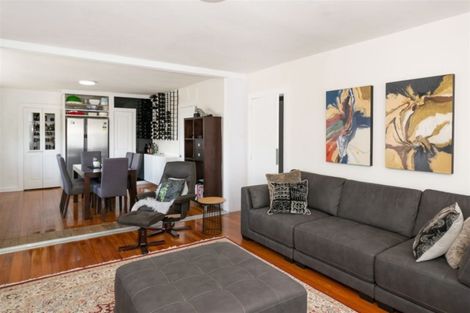 Photo of property in 70 Stephenson Street, Blenheim, 7201