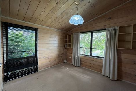 Photo of property in 112 Heta Road, Highlands Park, New Plymouth, 4312