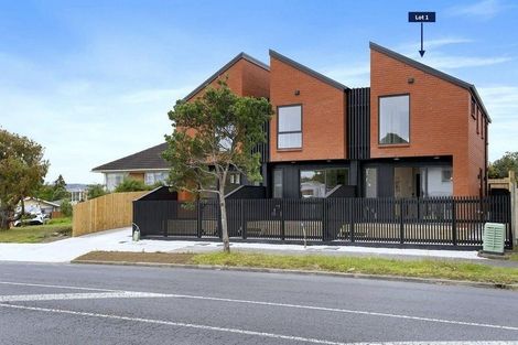 Photo of property in 121c Reeves Road, Pakuranga Heights, Auckland, 2010