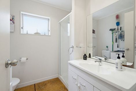 Photo of property in 15a Middleton Road, Paraparaumu Beach, Paraparaumu, 5032