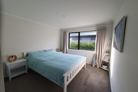 Photo of property in 6 Ward Street, Jacks Point, Queenstown, 9371