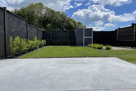 Photo of property in 38a Taikura Avenue, Red Beach, 0932