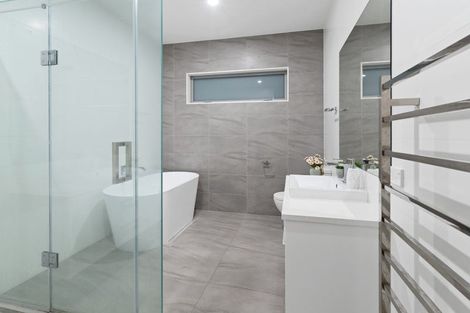 Photo of property in 60 Wainui Road, Silverdale, 0932