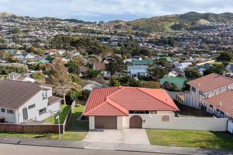 Photo of property in 5 Mandeville Crescent, Grenada Village, Wellington, 6037