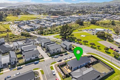 Photo of property in 1 Taraiti Crescent, Kenepuru, Porirua, 5022