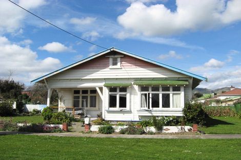 Photo of property in 10 Venn Street, Shannon, 4821