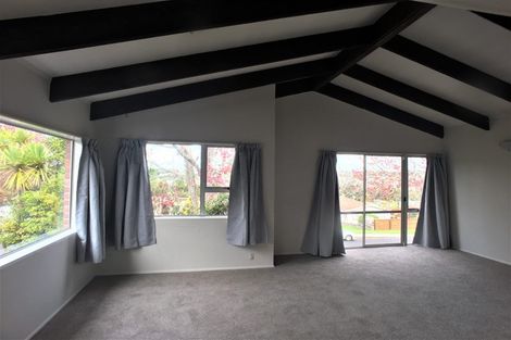 Photo of property in 23 Valley View Road, Glenfield, Auckland, 0629