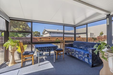 Photo of property in 1/52 Florence Avenue, Orewa, 0931