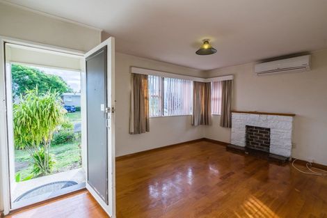 Photo of property in 67 Beeston Crescent, Manurewa, Auckland, 2102