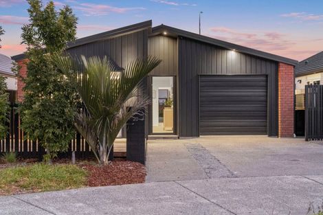 Photo of property in 20 Empire Crescent, Papamoa, 3118