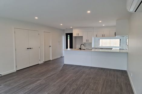 Photo of property in 6 Whakahui Lane, Mangere Bridge, Auckland, 2022