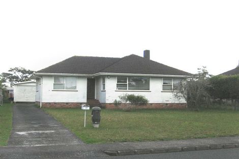 Photo of property in 17 Hereford Street, Te Atatu Peninsula, Auckland, 0610