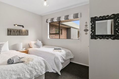 Photo of property in 21 Hurunui Street, Waikanae, 5036