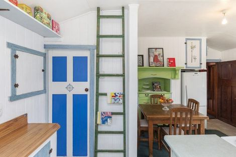 Photo of property in 35 Colenso Street, Sumner, Christchurch, 8081