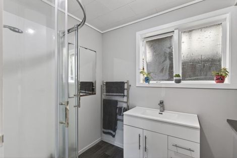 Photo of property in 5 Tainui Terrace, Inglewood, 4330