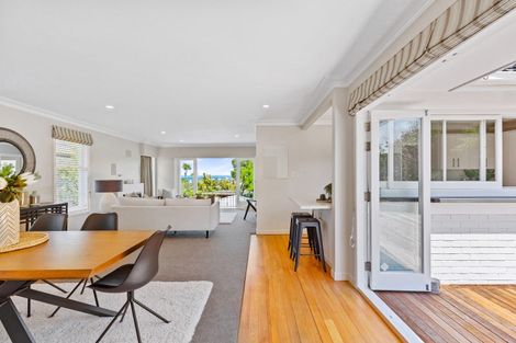 Photo of property in 36 Montgomery Avenue, Rothesay Bay, Auckland, 0630