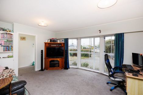 Photo of property in 7 Fox Place, Cloverlea, Palmerston North, 4412