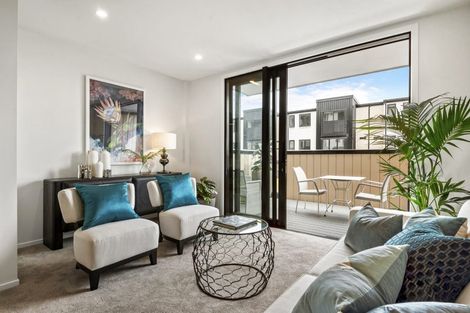 Photo of property in 2/19 Windlass Street, Long Bay, Auckland, 0630