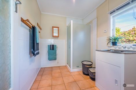 Photo of property in 1a Freyberg Street, Waterloo, Lower Hutt, 5011