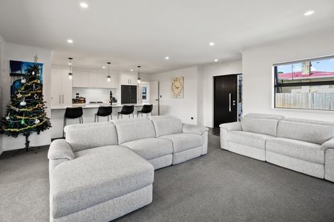 Photo of property in 8a Portal Crescent, Beerescourt, Hamilton, 3200