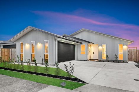Photo of property in 15 Paihere Street, Huapai, 0810