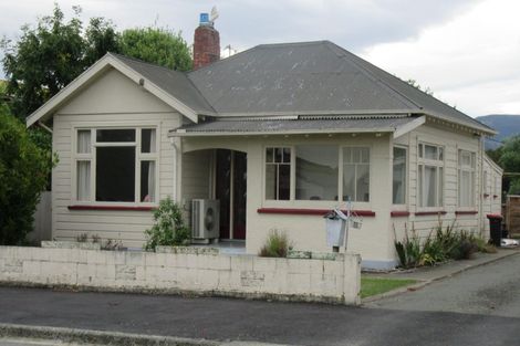 Photo of property in 14 Rhodes Street, Waimate, 7924