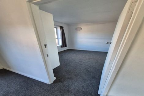 Photo of property in 102 Harbour Terrace, North Dunedin, Dunedin, 9016