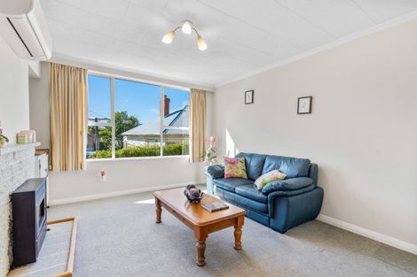 Photo of property in 3 Athol Place, Ravensbourne, Dunedin, 9022