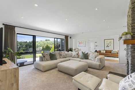 Photo of property in 85 Whitford-maraetai Road, Whitford, Howick, 2571