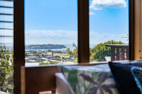 Photo of property in 98 Bleakhouse Road, Howick, Auckland, 2014