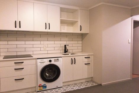Photo of property in 621 Beach Road, Rothesay Bay, Auckland, 0630