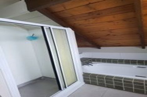 Photo of property in 26 Richards Avenue, Forrest Hill, Auckland, 0620
