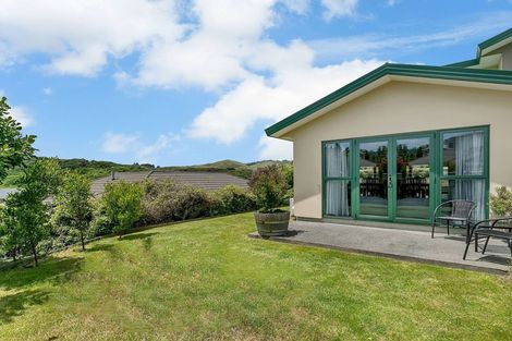 Photo of property in 71 Te Puia Drive, Aotea, Porirua, 5024