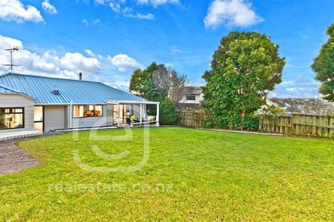 Photo of property in 41 Kennedy Avenue, Forrest Hill, Auckland, 0620